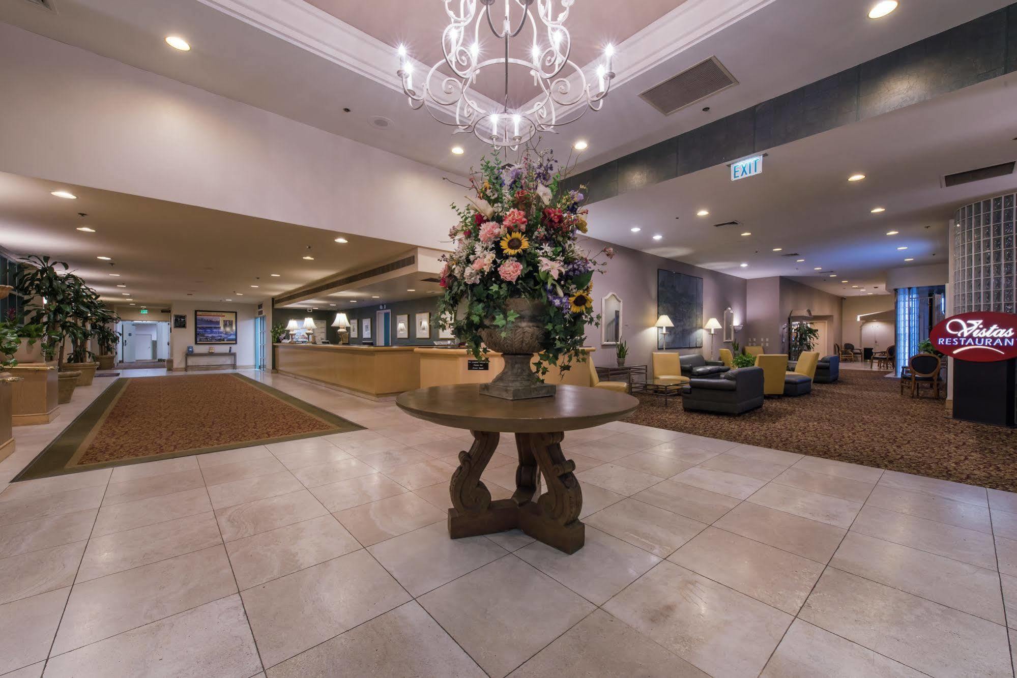 Grand Vista Hotel Simi Valley Exteriér fotografie