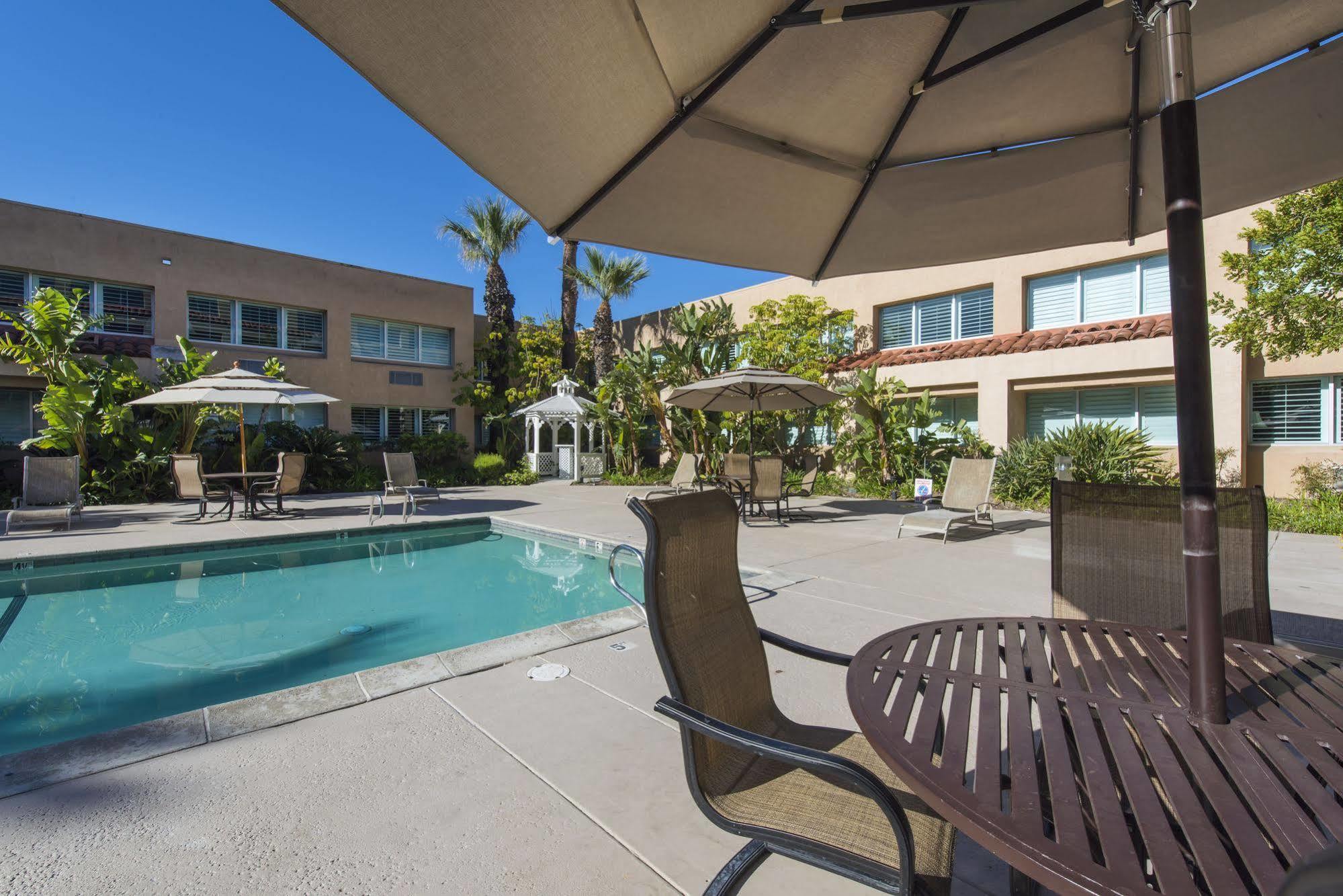 Grand Vista Hotel Simi Valley Exteriér fotografie